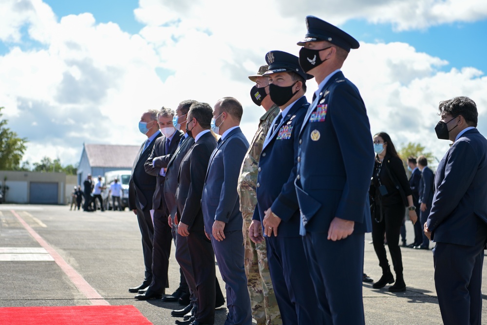 King Felipe VI visits Puerto Rico