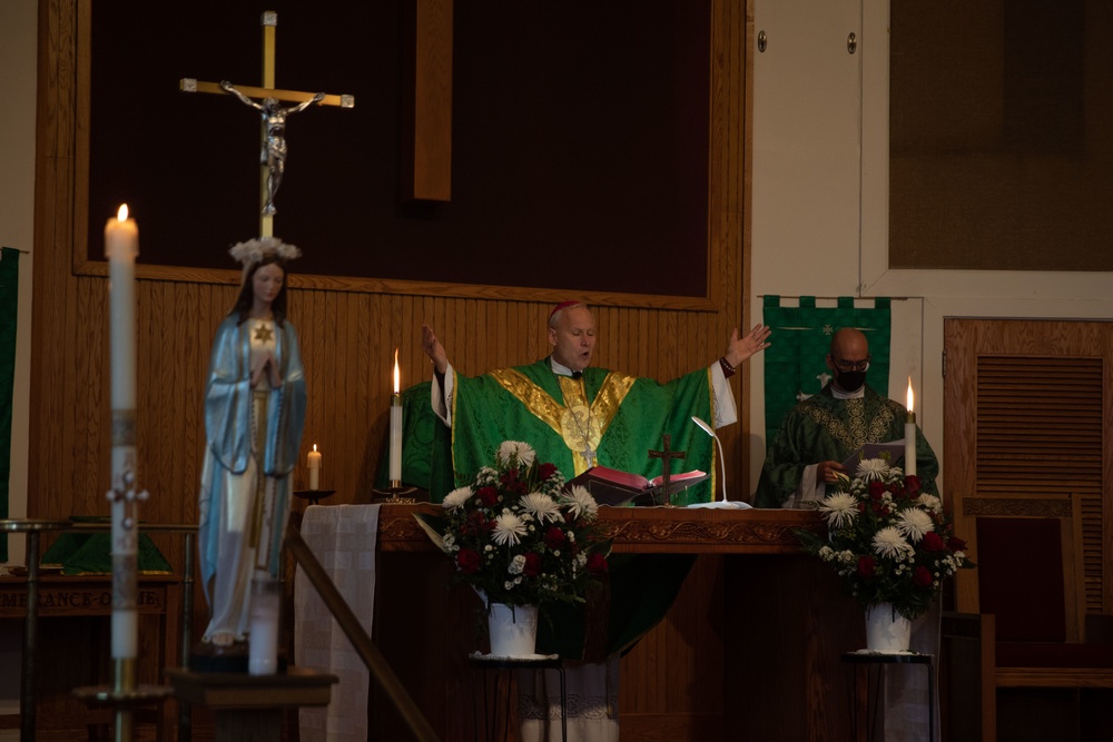 Bishop Spencer visits MCAS Beaufort