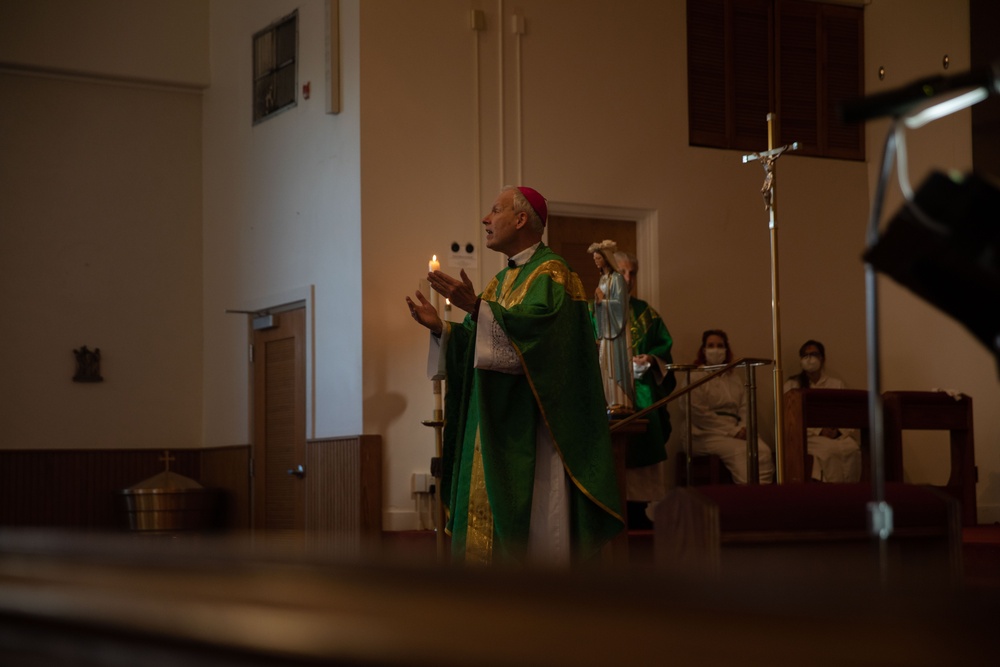 Bishop Spencer visits MCAS Beaufort