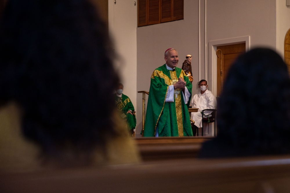 Bishop Spencer visits MCAS Beaufort