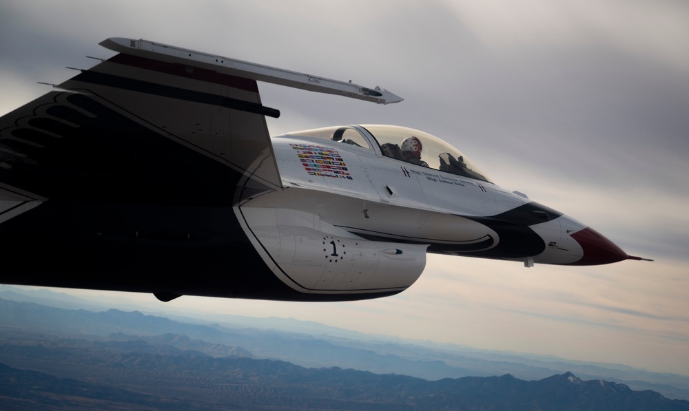 Thunderbirds train over Fort Huachuca