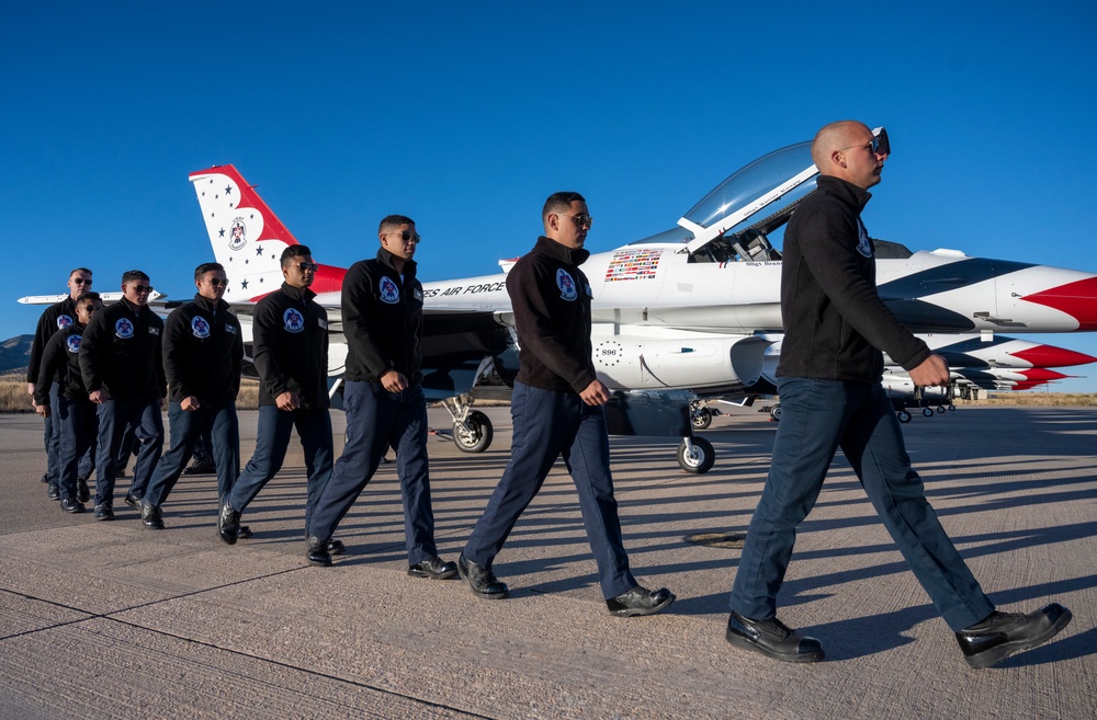 Thunderbirds train over Fort Huachuca