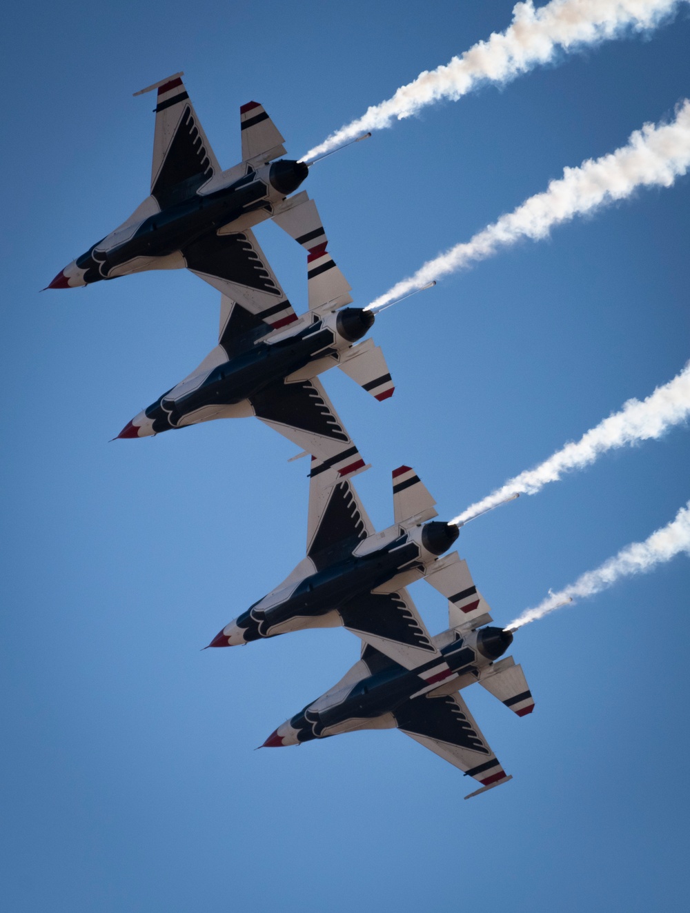 Thunderbirds train over Fort Huachuca