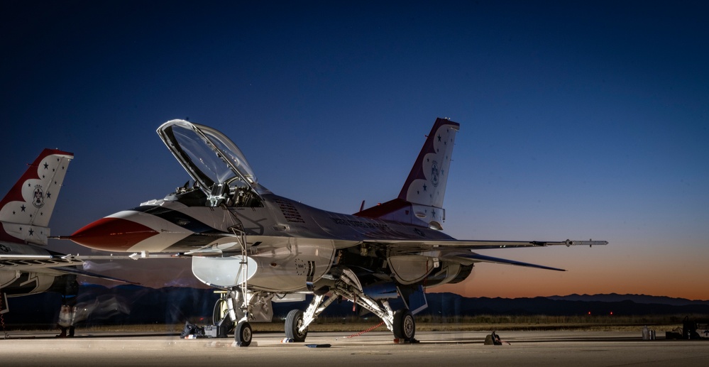 Thunderbirds train over Fort Huachuca