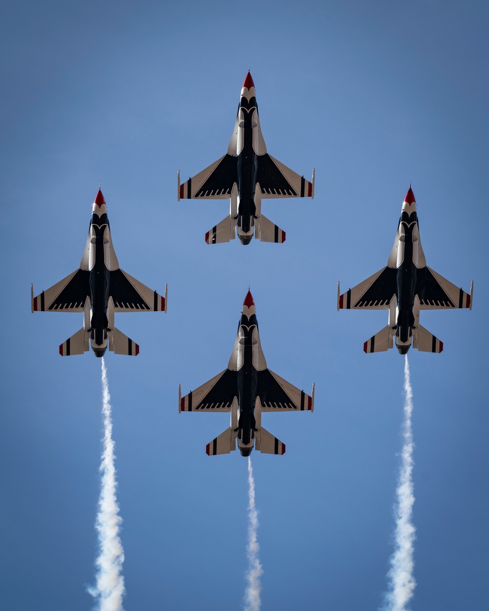 Thunderbirds train over Fort Huachuca