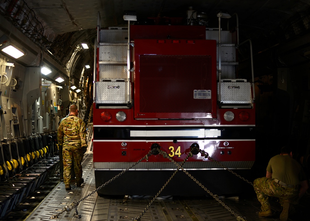 437th AW Loadmasters conduct training with 628th CES