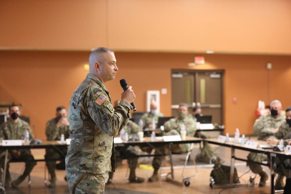 Commanding General Speaks to Downtrace Command Teams