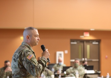Commanding General Speaks to Downtrace Command Teams