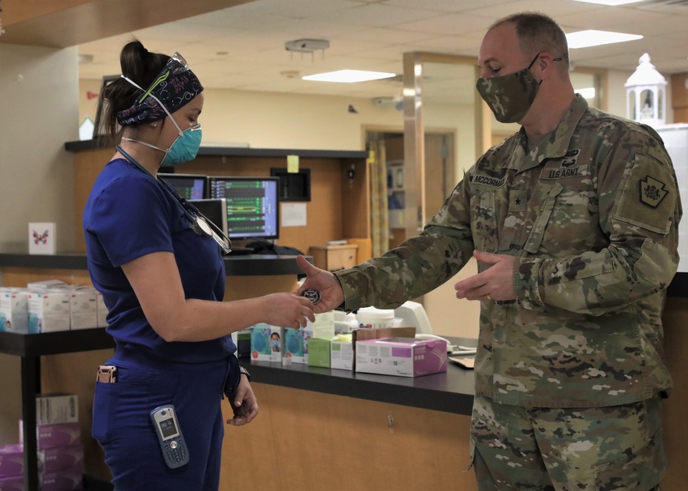 Pennsylvania Dual-Status Commander visits WellSpan Surgery and Rehabilitation Hospital in York, Pennsylvania