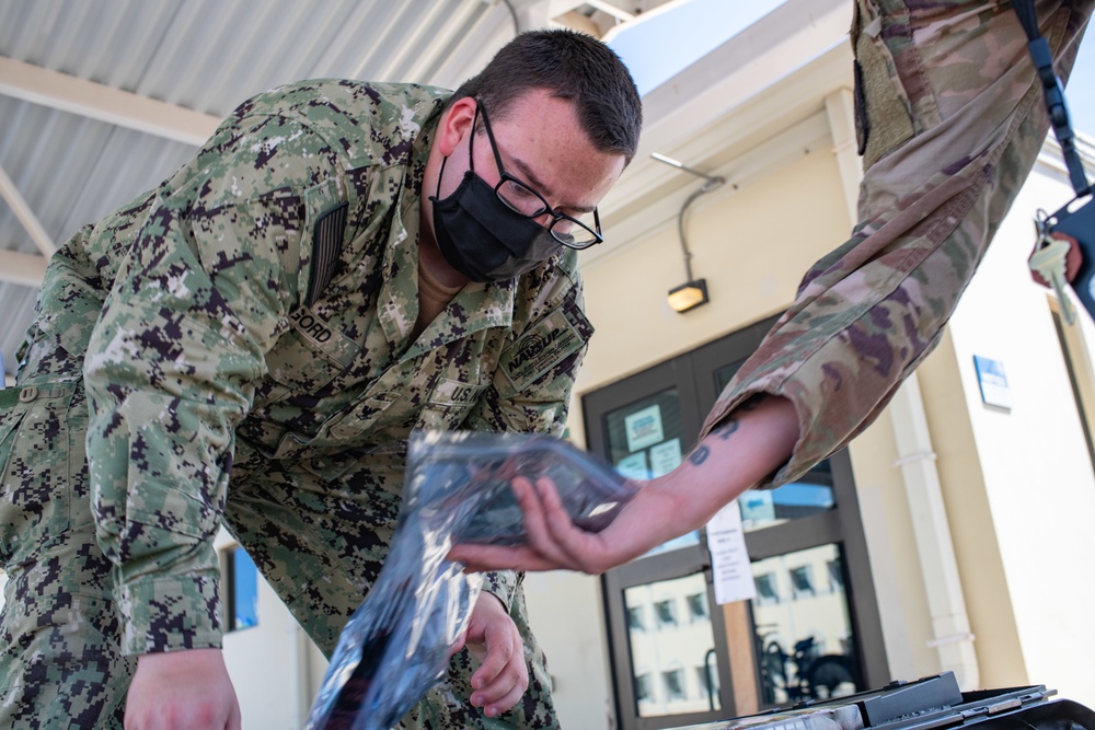 DVIDS - Images - Mail Service on Camp Lemonnier [Image 2 of 3]