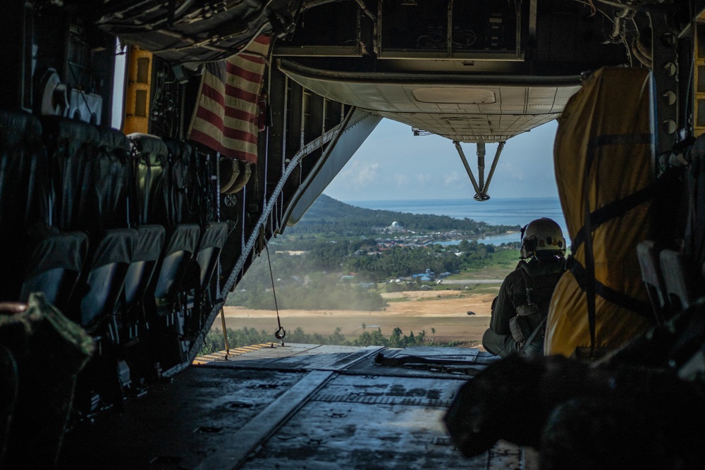 Philippine DVs visit 11th MEU, USS Portland (LPD 27) during MAREX PH