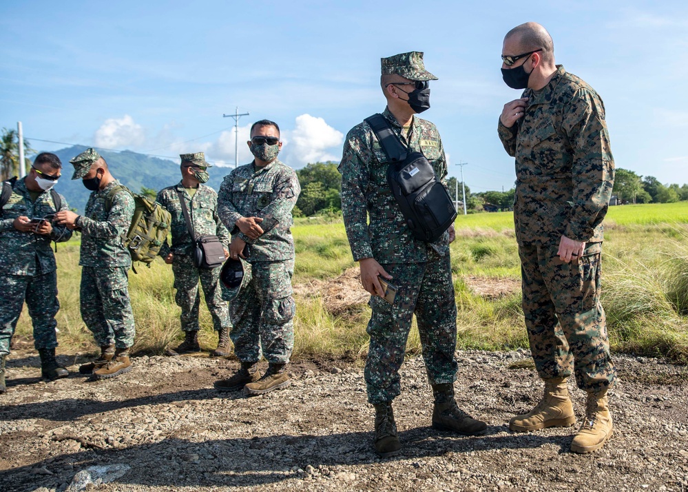 11th MEU picks up distinguished visitors of the Armed Forces of the Philippines and Brooke’s Point Municipality representatives during a DV event aboard USS Essex (LHD 2)