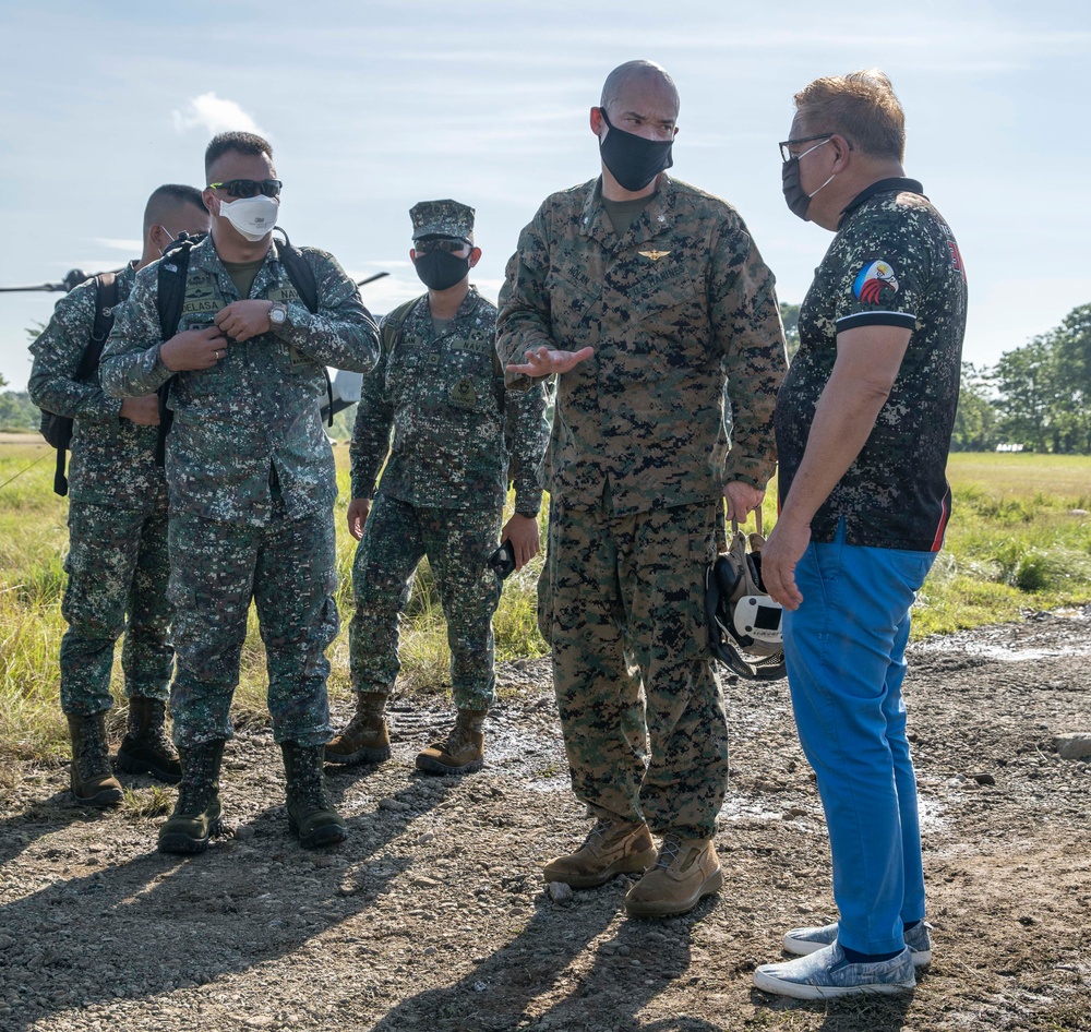 11th MEU picks up distinguished visitors of the Armed Forces of the Philippines and Brooke’s Point Municipality representatives during a DV event aboard USS Essex (LHD 2)