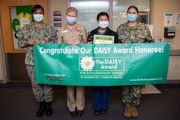 NMCP NAVY NURSE RECEIVES DAISY AWARD