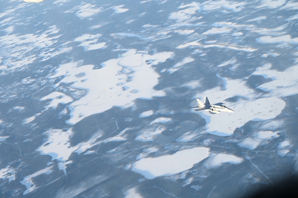 351st ARS, Finnish AF conduct AR mission