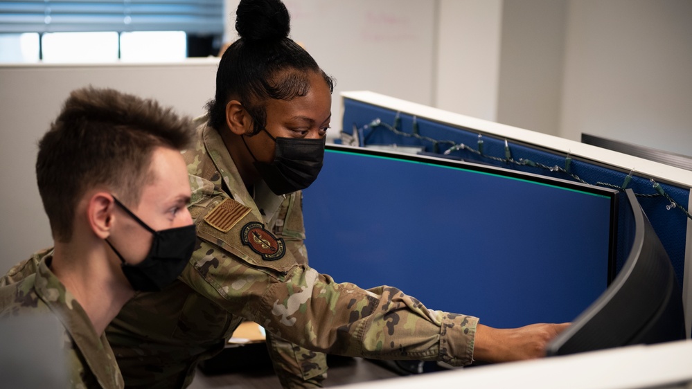 6th CPTS Airman goes above and beyond for Team MacDill