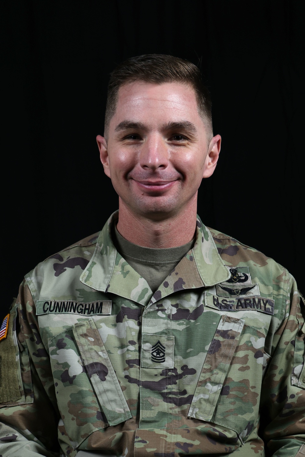 Master Explosive Ordnance Disposal technician selected for command sergeant major