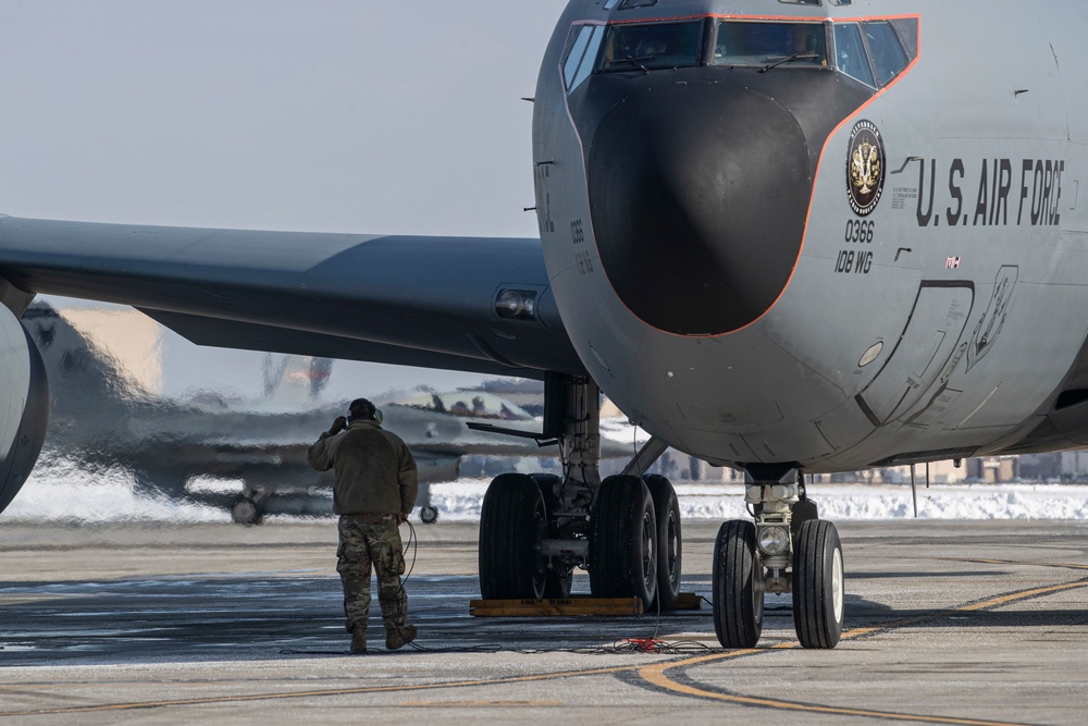 DVIDS - Images - NJANG demonstrates ACE, hot pit refueling [Image 12 of 13]