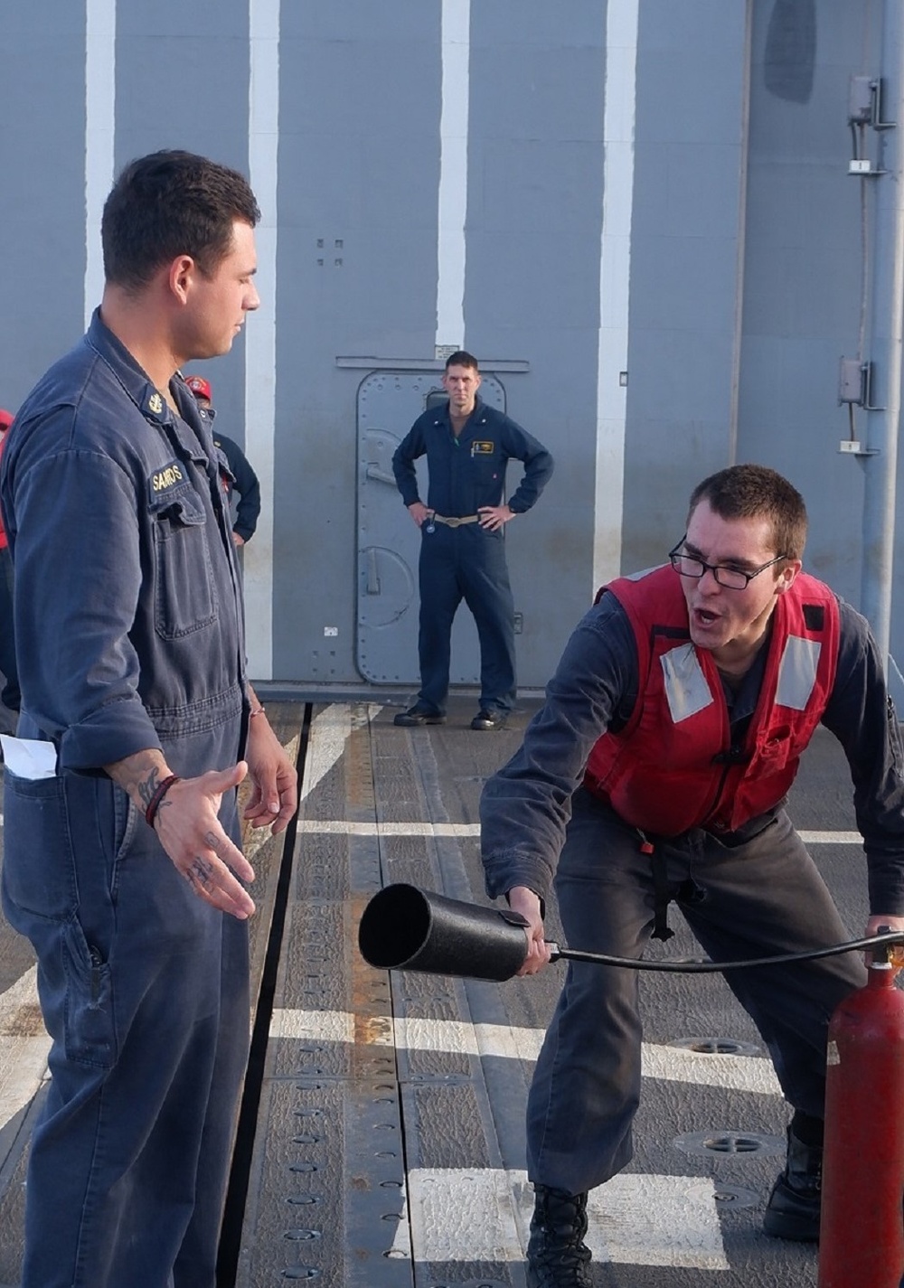 USS Lake Champlain (CG 57) Conducts Crash and Salvage Drill