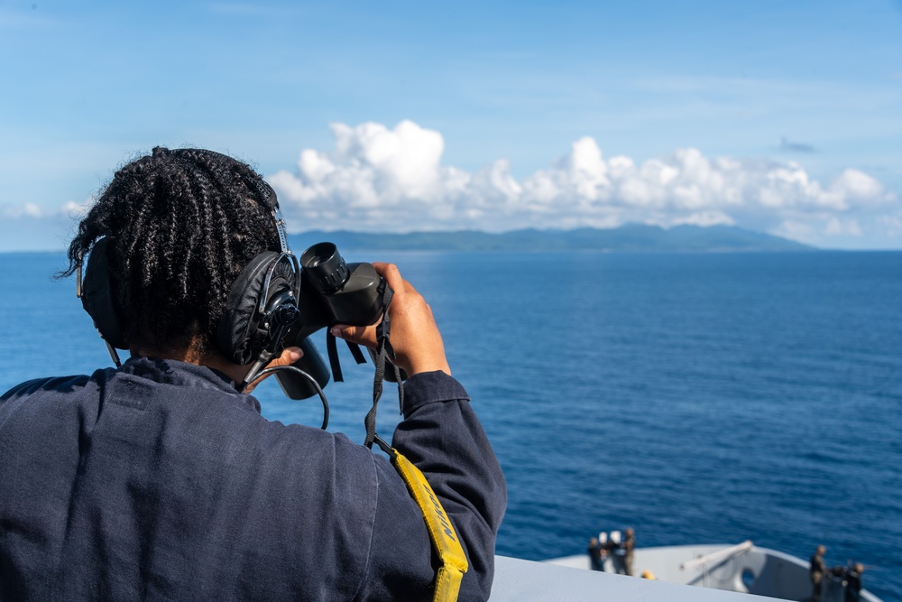 USS Portland (LPD 27) Transits Balabac Strait