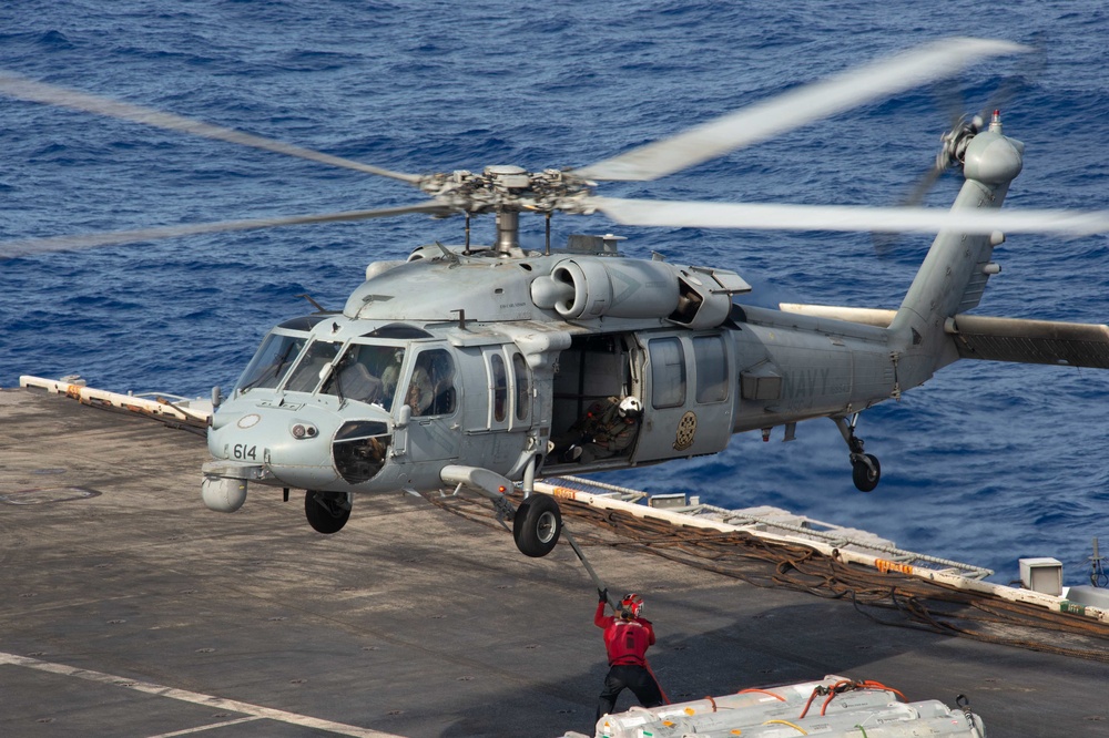 USS Carl Vinson (CN 70) Conducts a Replenishment-at-Sea in the Pacific Ocean USS Carl Vinson (CN 70) Conducts a Replenishment-at-Sea in the Pacific Ocean
