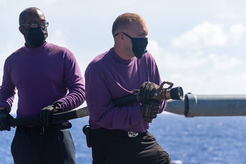 USS Portland (LPD 27) Conducts Crash and Salvage Drill