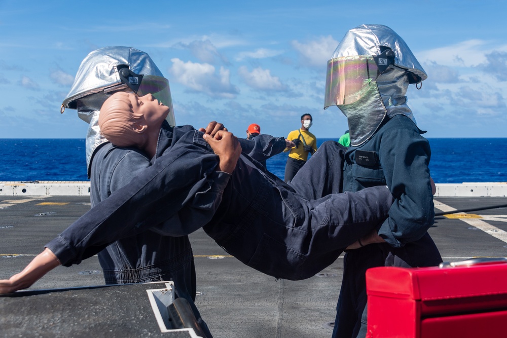 USS Portland (LPD 27) Conducts Crash and Salvage Drill