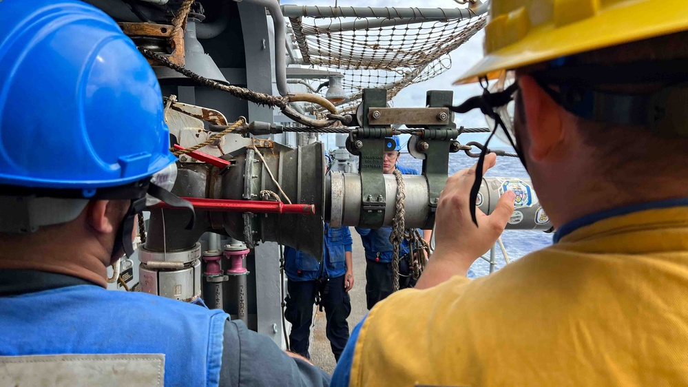 DVIDS - Images - Mobile Bay conducts RAS with USNS Guadalupe [Image 3 of 3]