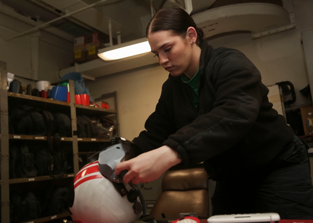 Abraham Lincoln Sailors conduct maintenance