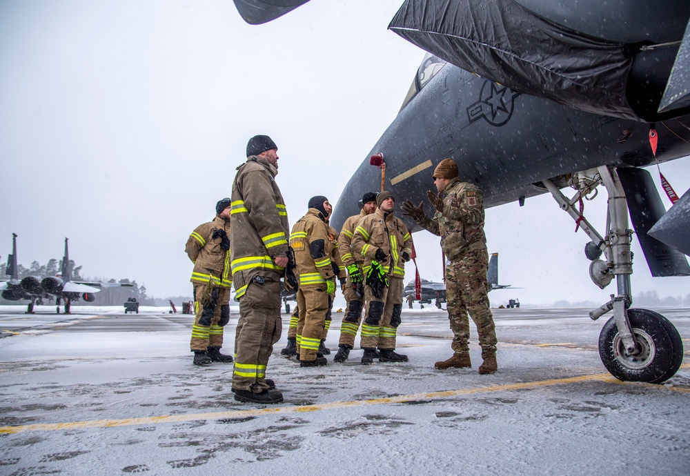 US, Estonian air forces partner during NATO eAP