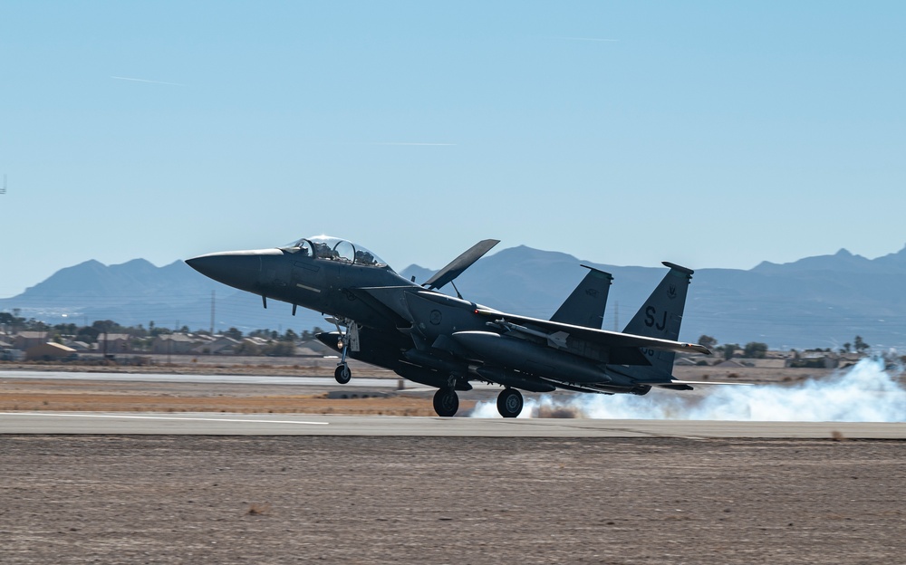 Aircraft arrive for Red Flag-Nellis 22-1