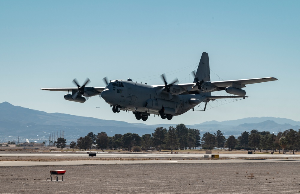 Aircraft arrive for Red Flag-Nellis 22-1