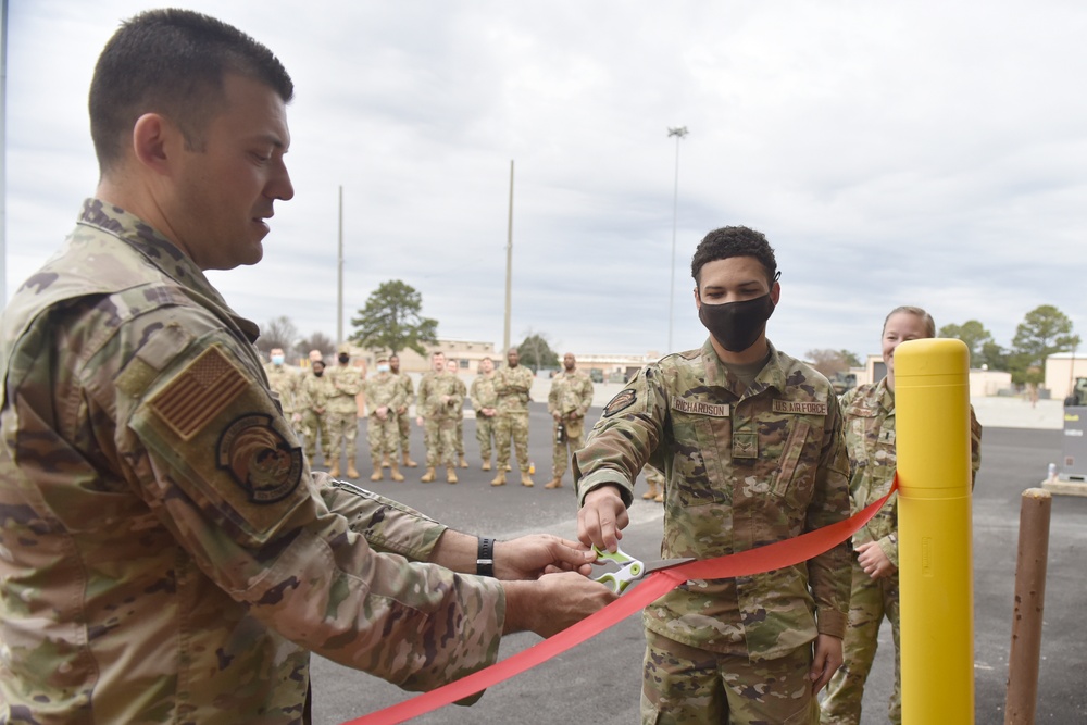 52nd Combat Communications Squadron Special Mission Flight opens new facility