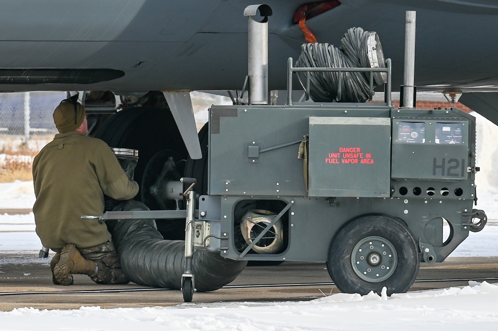 155th ARW maintainers at work