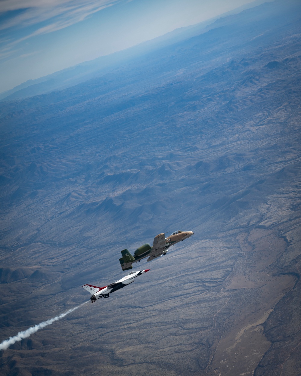 A-10 Demo, Thunderbirds fly in formation