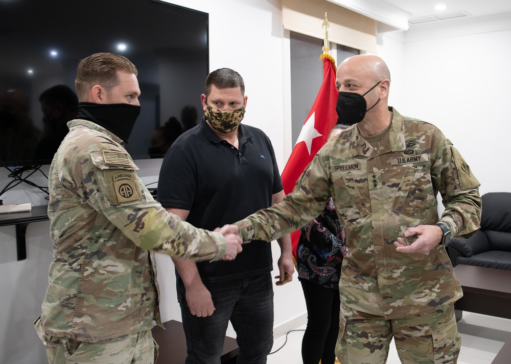 USACE commanding general meets with TAE employees