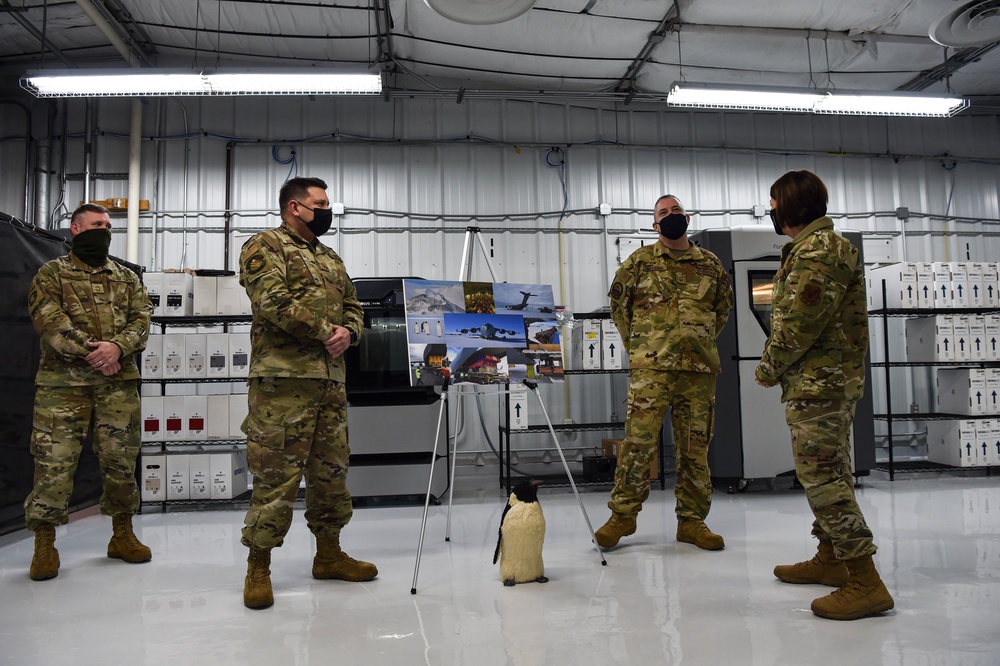 Bass highlights Army-Air Force integration during JBLM visit