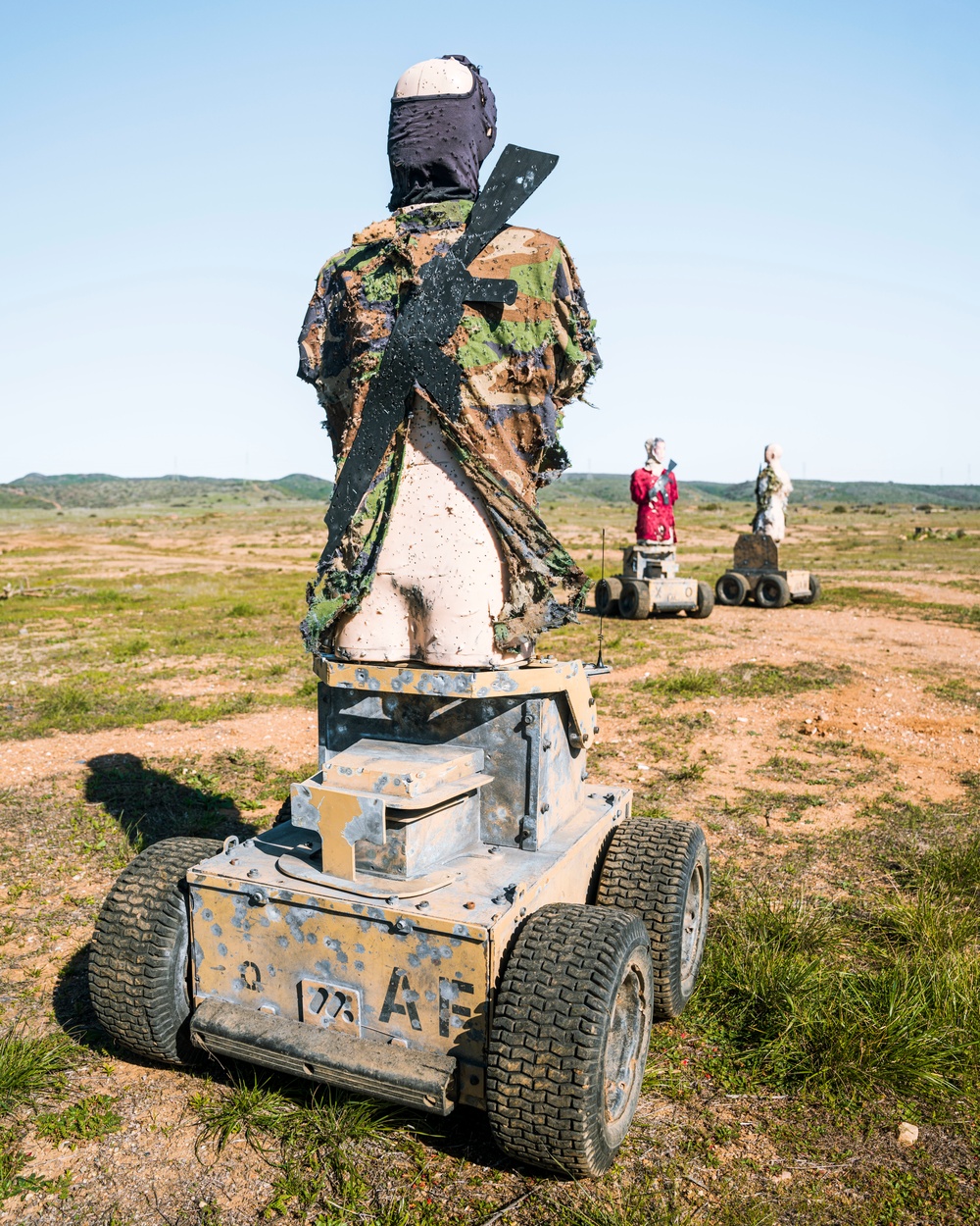 Modern technology advances combat effectivness of US Marine Corps recruit training