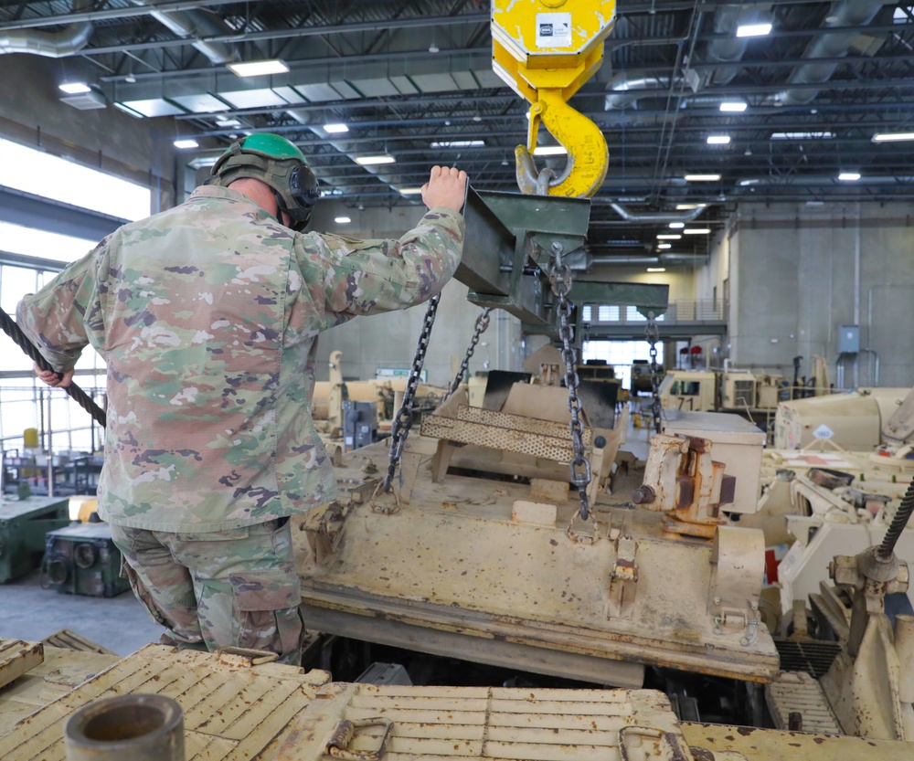 DVIDS - Images - Maintenance Doesn't Stop [Image 2 of 4]