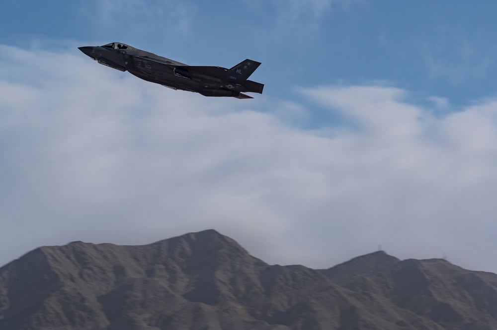 Red Flag Nellis: Into the night