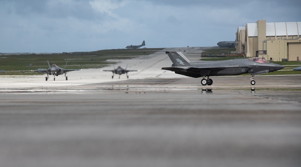 RAAF aircraft arrive to Cope North 22