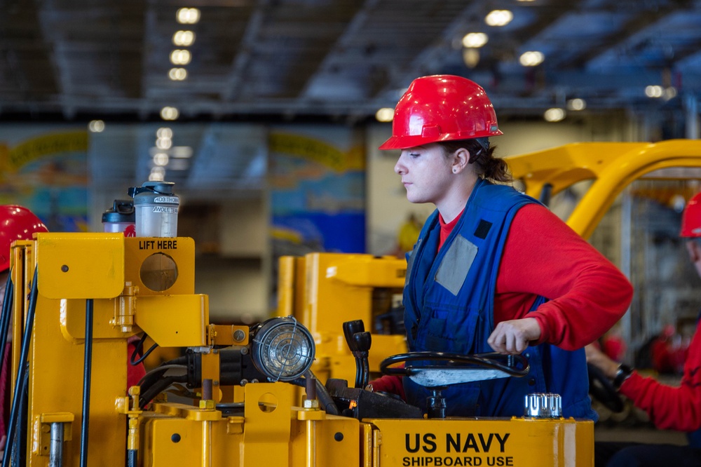 USS Carl Vinson (CVN 70) Sailors Conduct Ammo Offload in Pacific Ocean