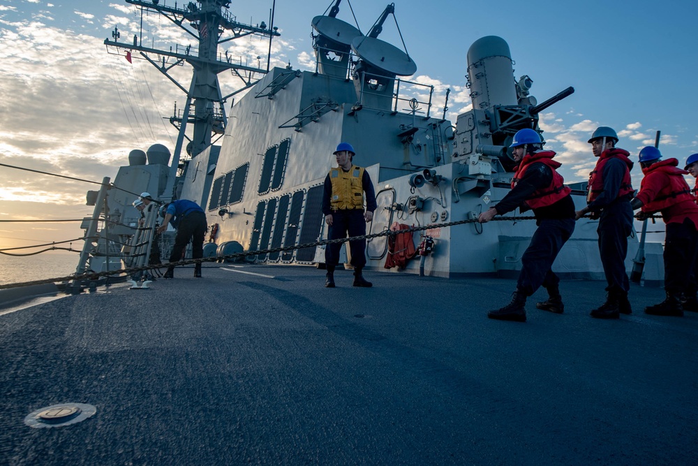 Spruance conducts RAS with USNS Guadalupe