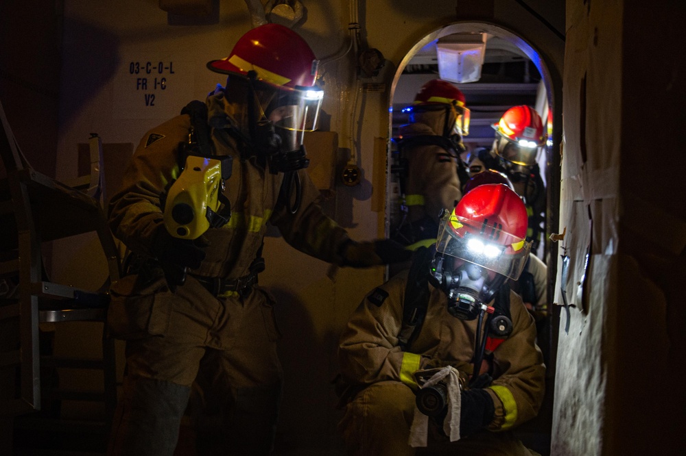 DVIDS - Images - USS Ronald Reagan (CVN 76) Joint Damage Control Drill ...