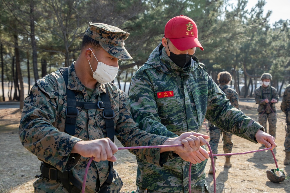 MARFORK Rope Course with ROKMC