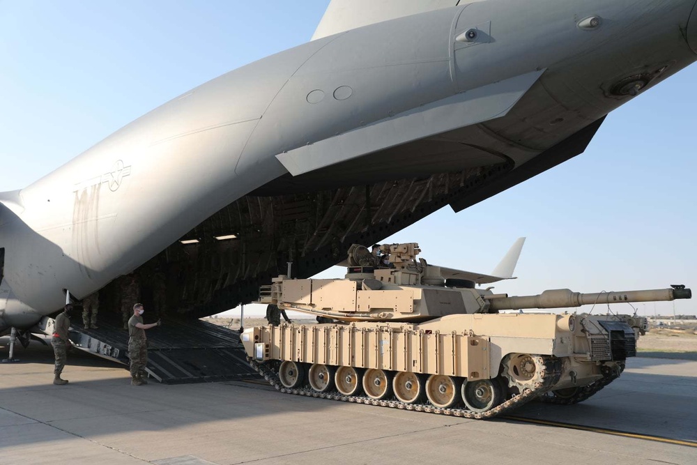 816th Expeditionary Airlift Squadron flies a Task Force Griz M1A2 SEPV2 Abrams Tank