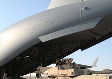 816th Expeditionary Airlift Squadron flies a Task Force Griz M1A2 SEPV2 Abrams Tank
