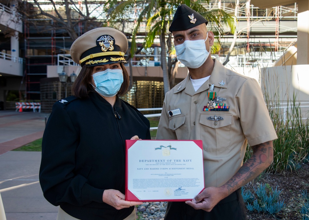 NMRTC San Diego Sailors Receive Awards