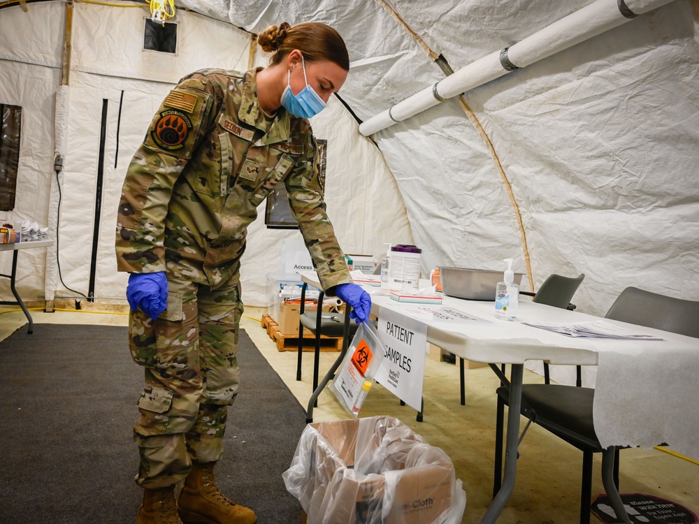 Connecticut National Guard supports COVID-19 testing at Hartford Hospital
