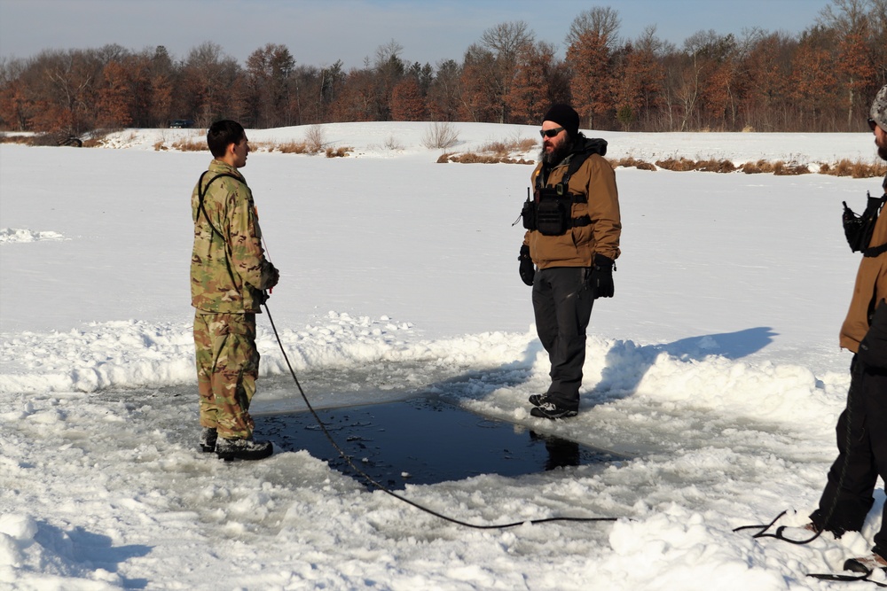 Airmen, Soldiers participate in cold-water immersion training at Fort McCoy